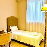 Hotel Hermes T